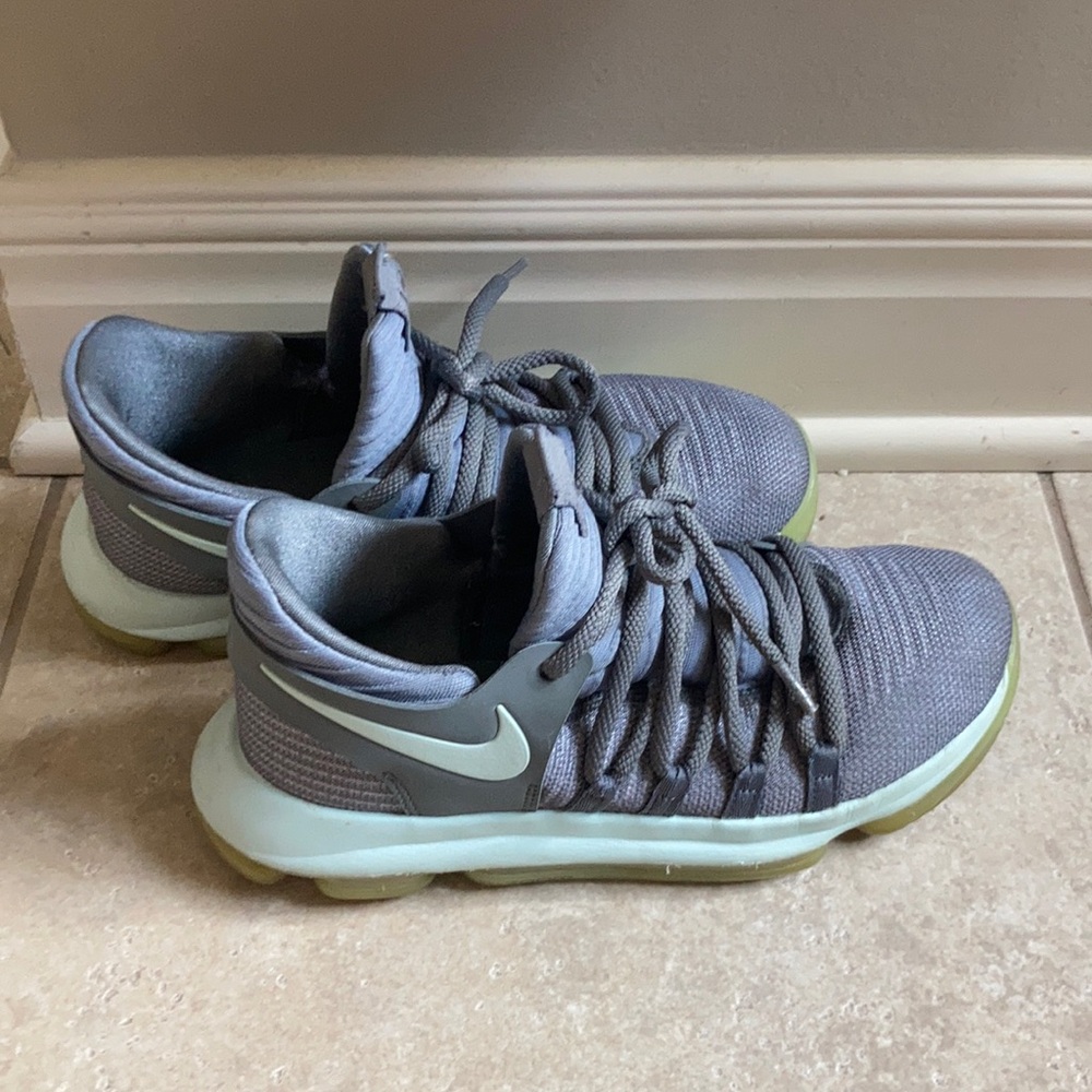 Nike KD X Cool Grey/Igloo/white 6.5Y